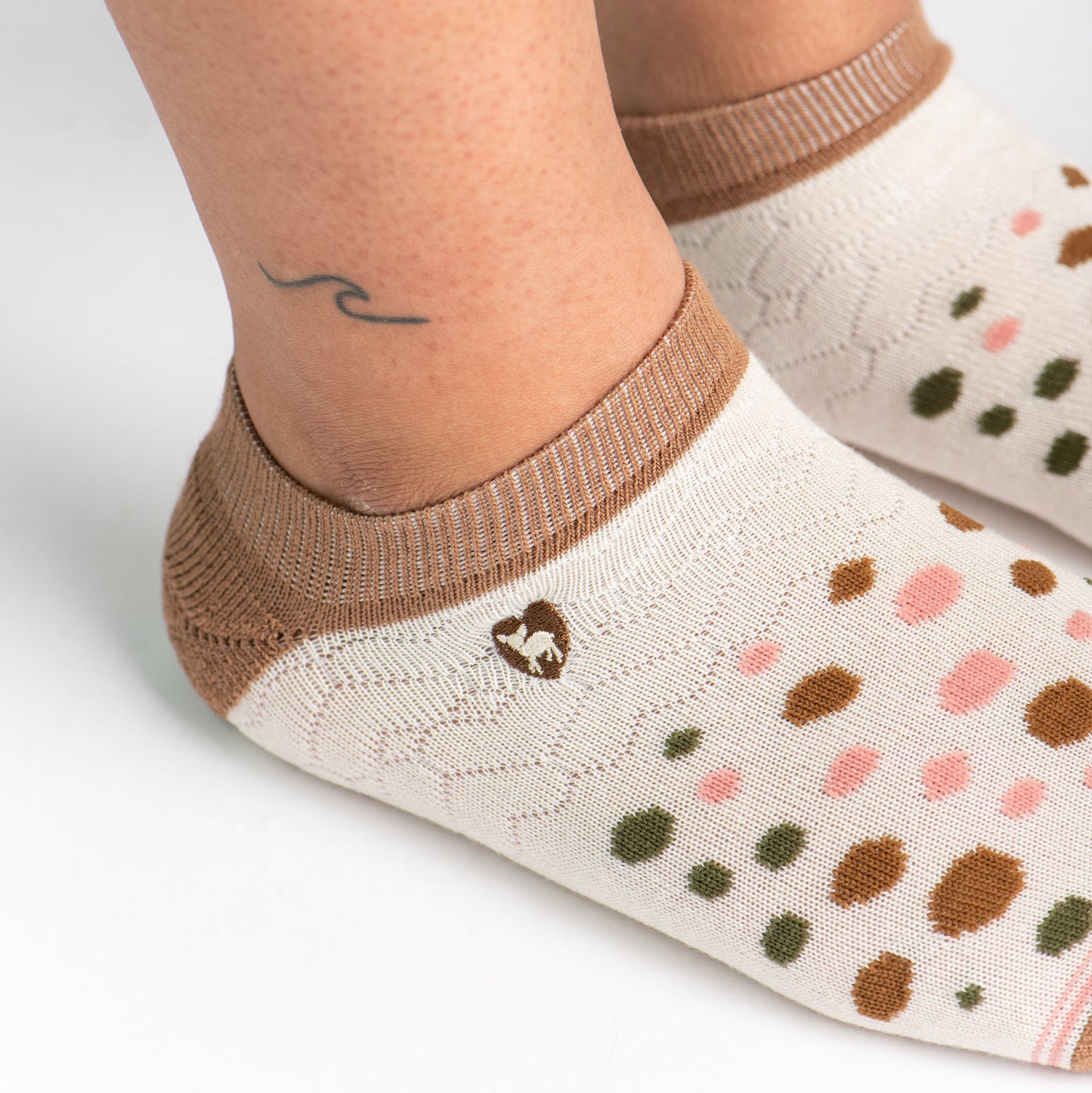 Bamboo Socks | Everyday Ankle | Polka Dot Toasted Coconut