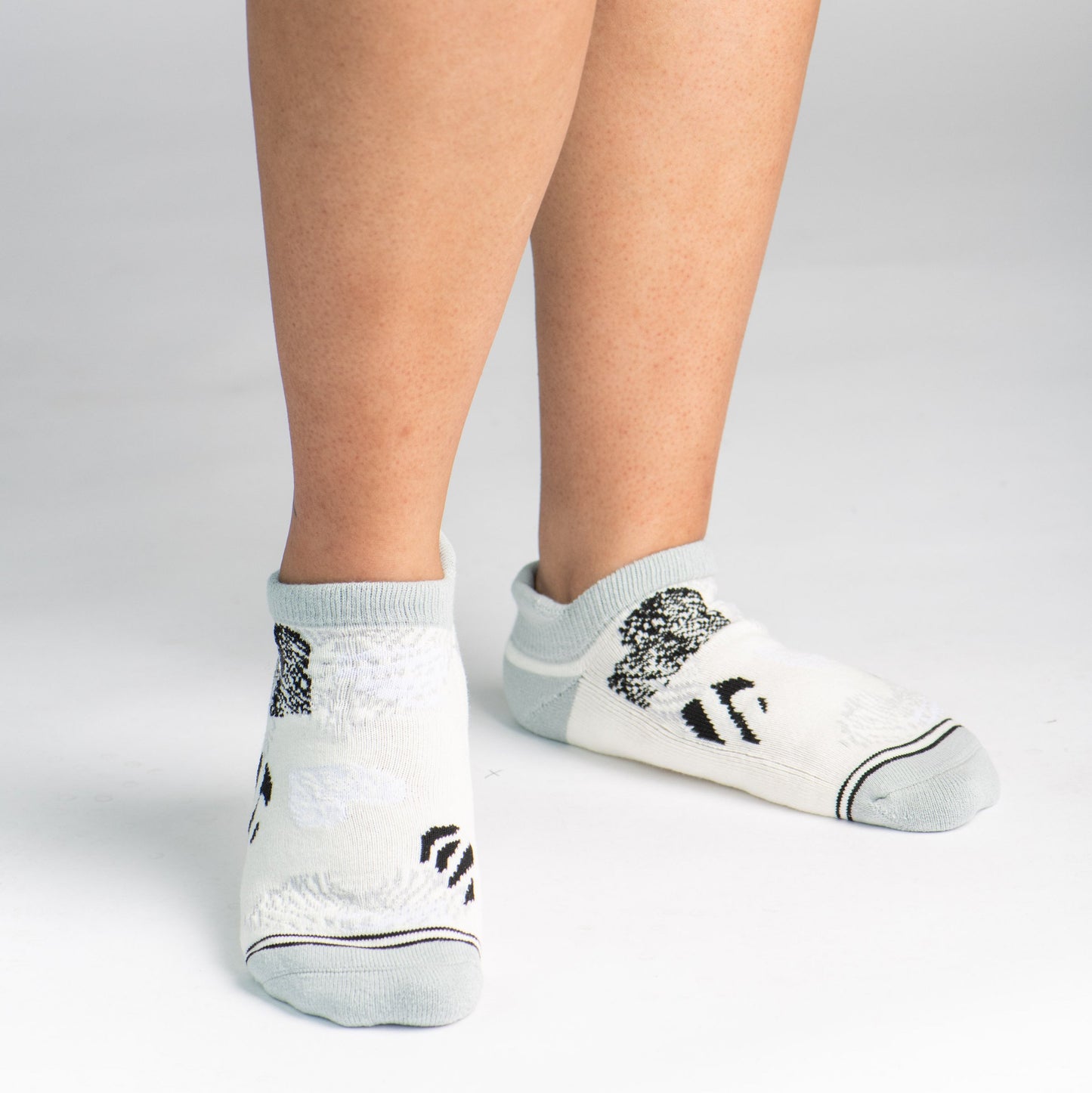 CUSHIONED SOCKS | Comfy Ankle | Wild At Heart Quiet Grey