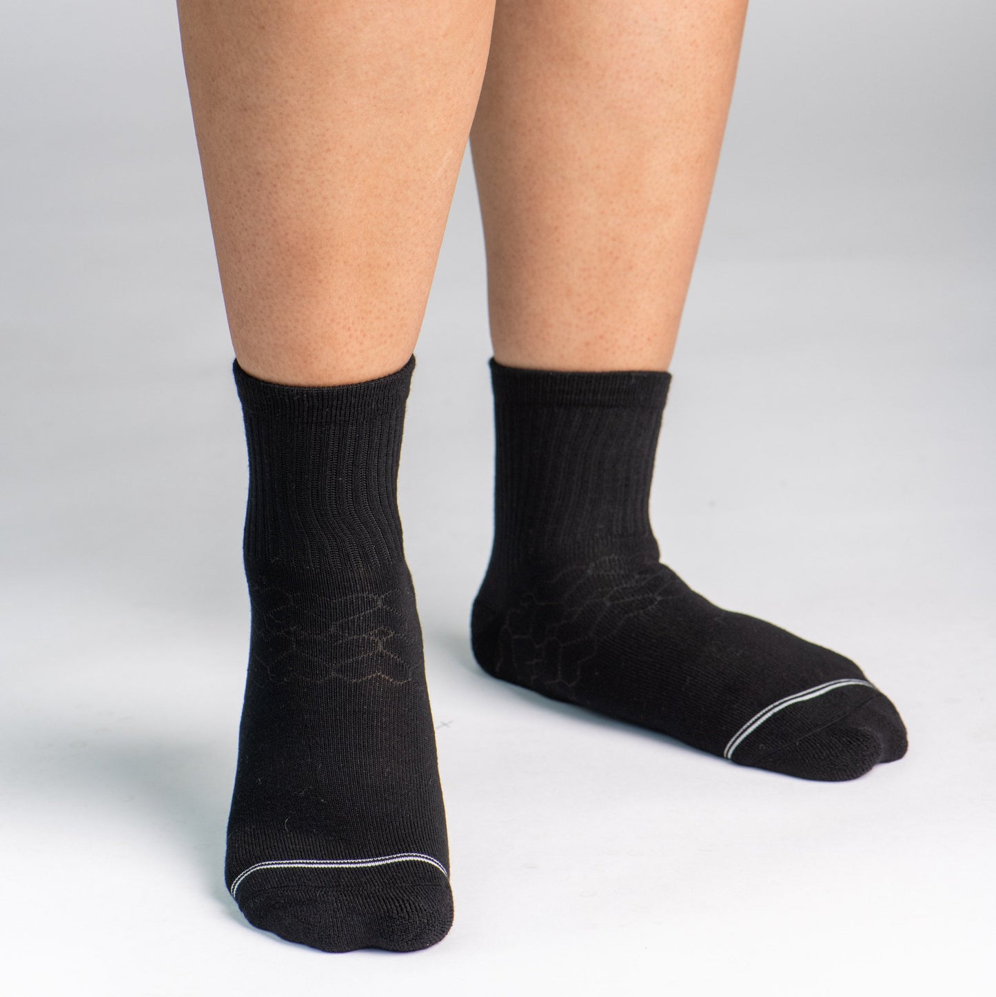 Bamboo Socks | Uptown Quarter Crew | Midnight Black