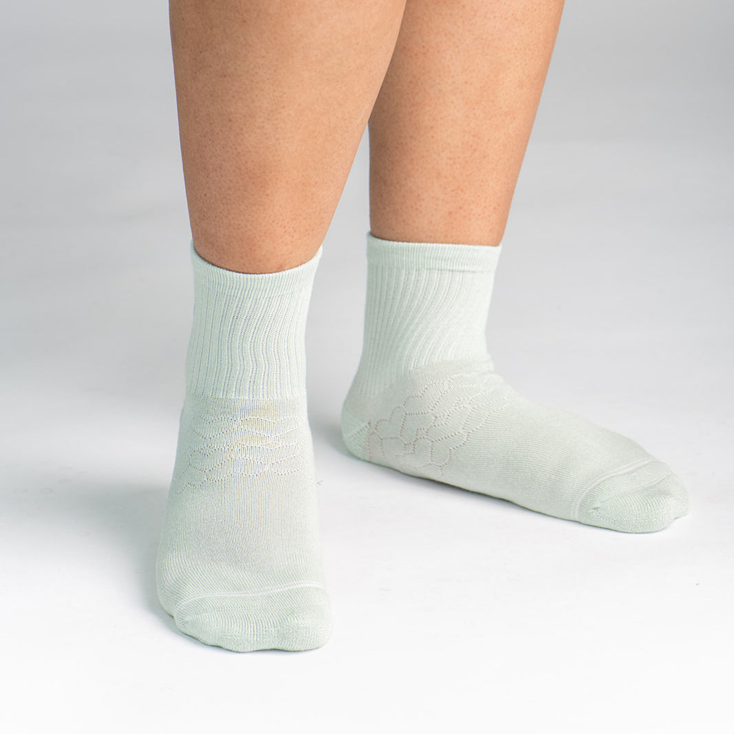 Bamboo Socks | Uptown Quarter Crew | Dew Drop