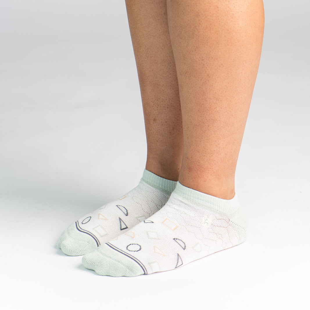 Bamboo Socks | Everyday Ankle | Splash Star White