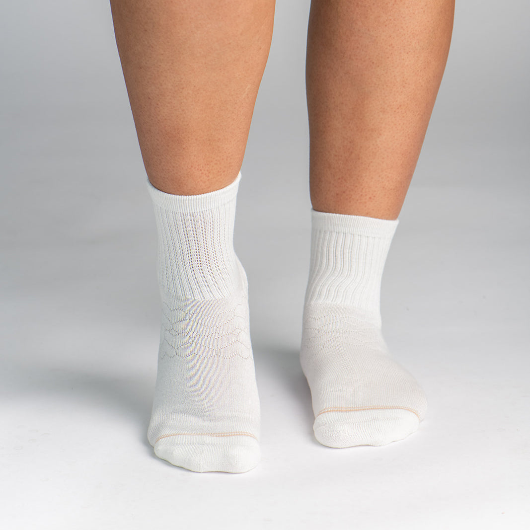 Bamboo Socks | Uptown Quarter Crew | Star White