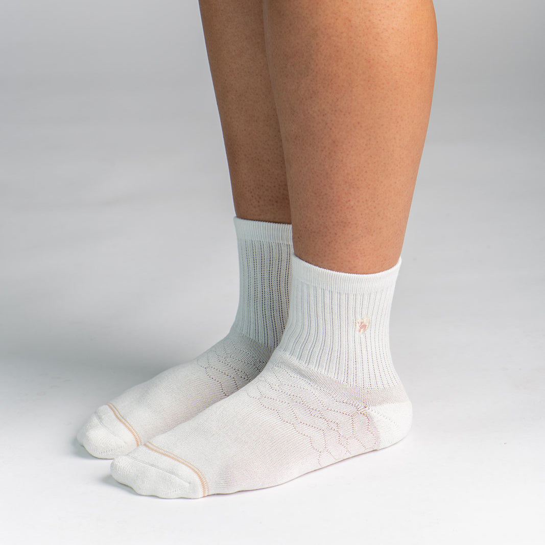 Bamboo Socks | Uptown Quarter Crew | Star White