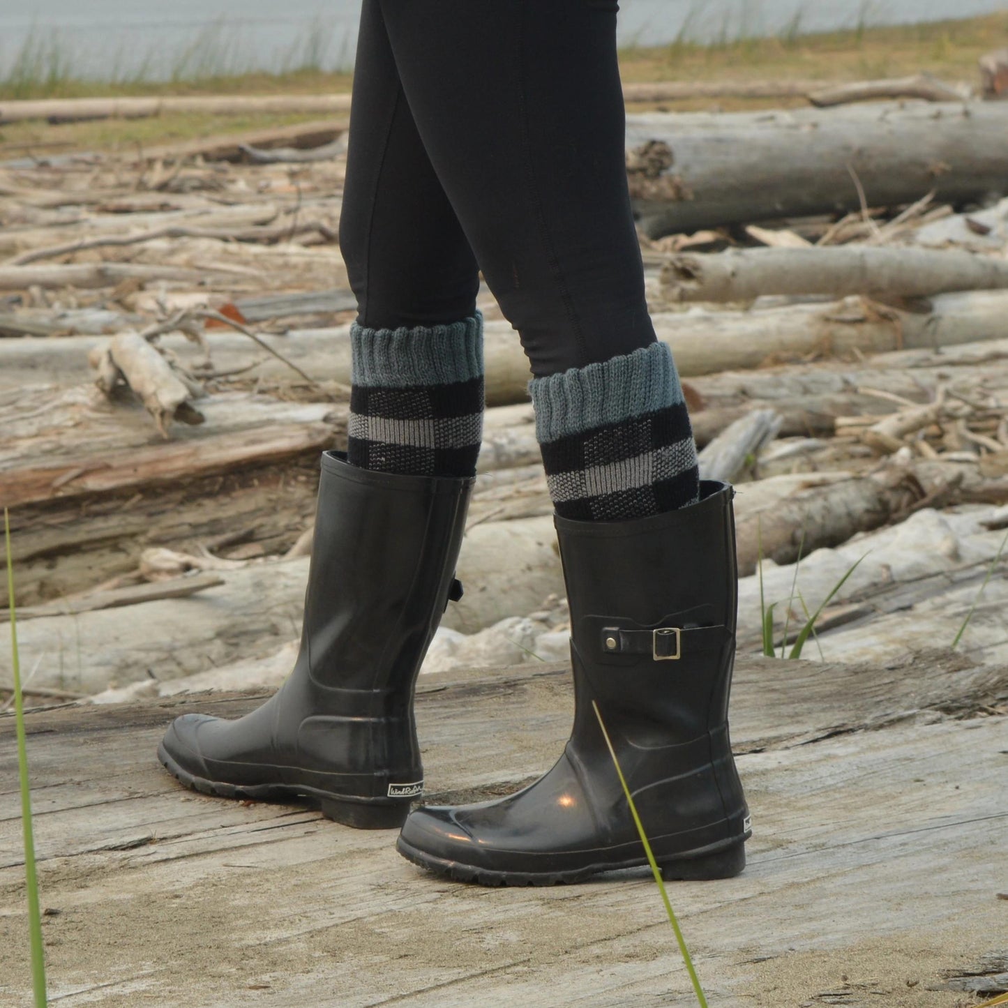 Pudus Women's Warm Tall Boot Socks (W 6-10), Fleece-Lined Knee High Winter Socks (Perfect Thermal Socks, Rain Boot Socks and Hiking Socks) Boot Sock Lumberjack Grey Adult Tall