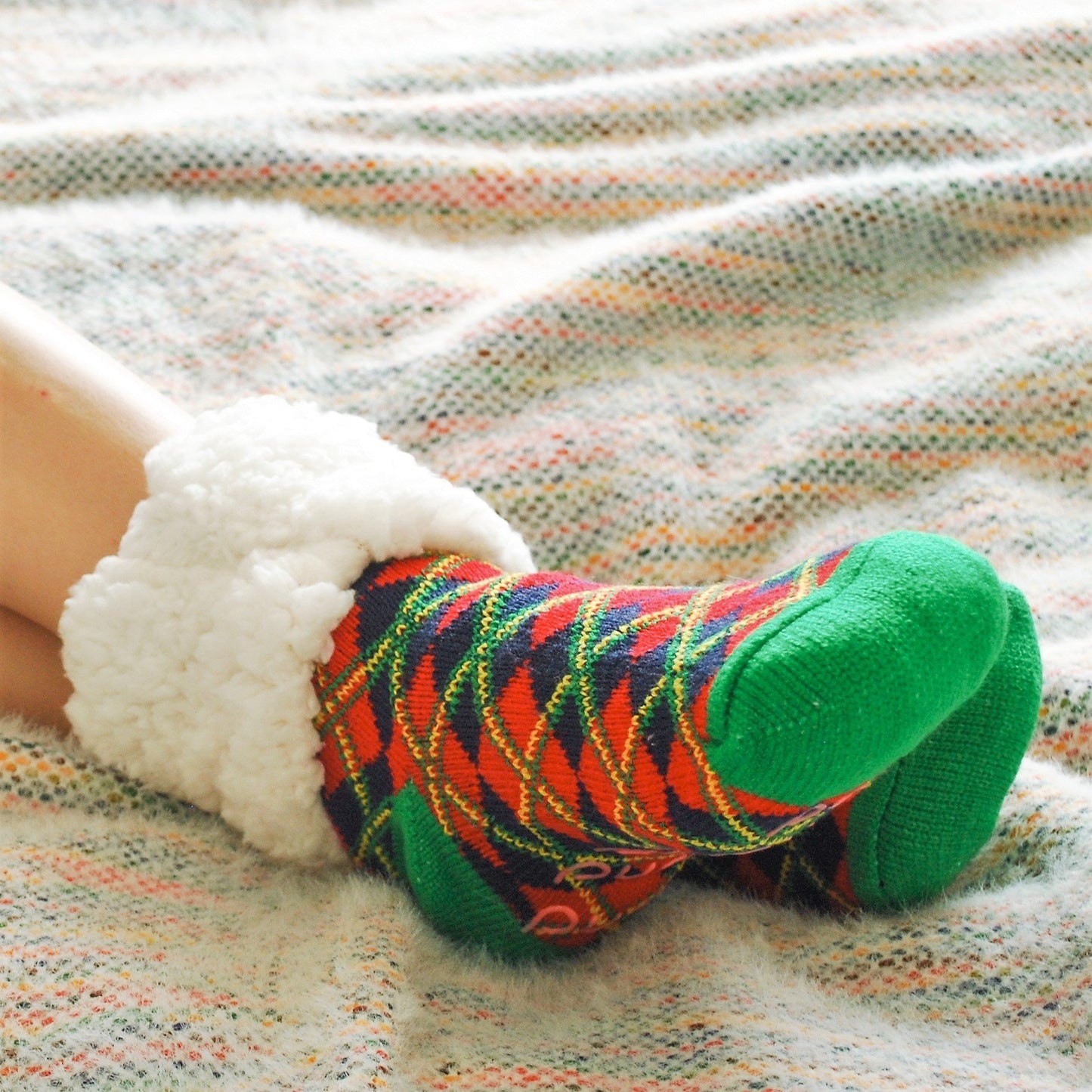 Pudus Cozy Winter Slipper Socks for Women and Men with Non-Slip Grippers and Faux Fur Sherpa Fleece - Adult Regular Fuzzy Socks Plaid Red - Classic Slipper Sock