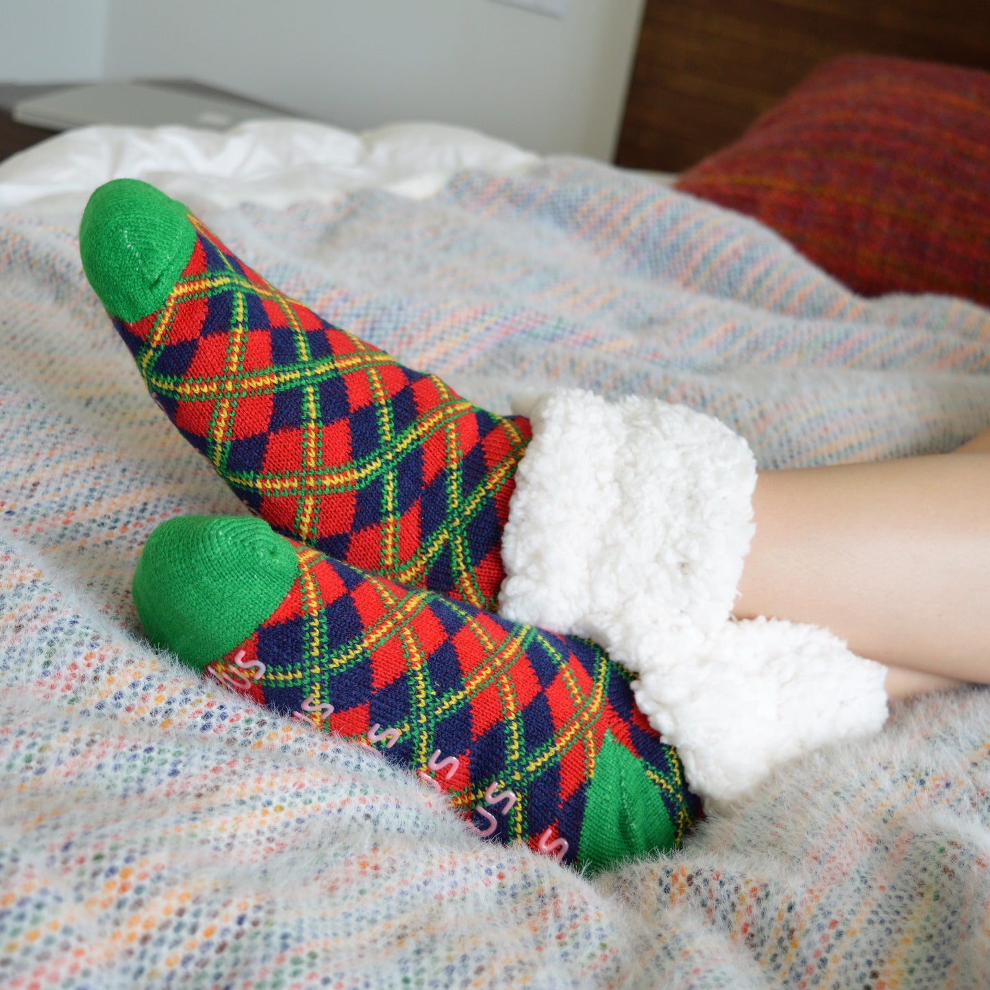 Pudus Cozy Winter Slipper Socks for Women and Men with Non-Slip Grippers and Faux Fur Sherpa Fleece - Adult Regular Fuzzy Socks Plaid Red - Classic Slipper Sock