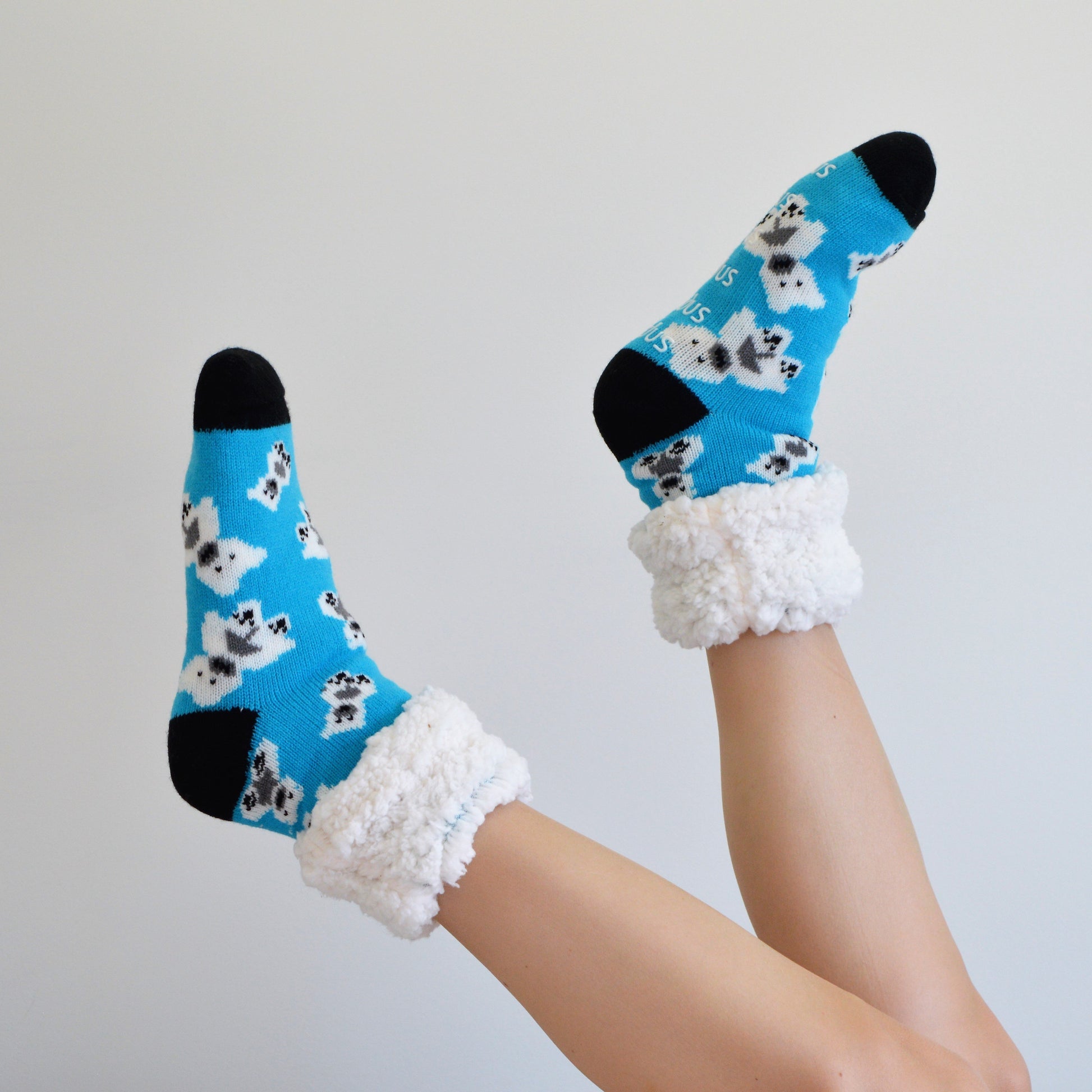 Pudus Cozy Winter Slipper Socks for Women and Men with Non-Slip Grippers and Faux Fur Sherpa Fleece - Adult Regular Fuzzy Socks Polar Bear - Classic Slipper Sock