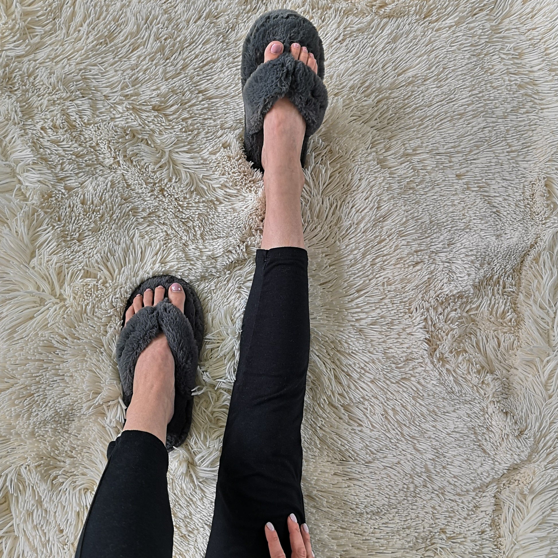 Grey Cottontail Flip Flop Slippers - Memory Foam Slippers for Women with Soft  Faux Fur Lining 