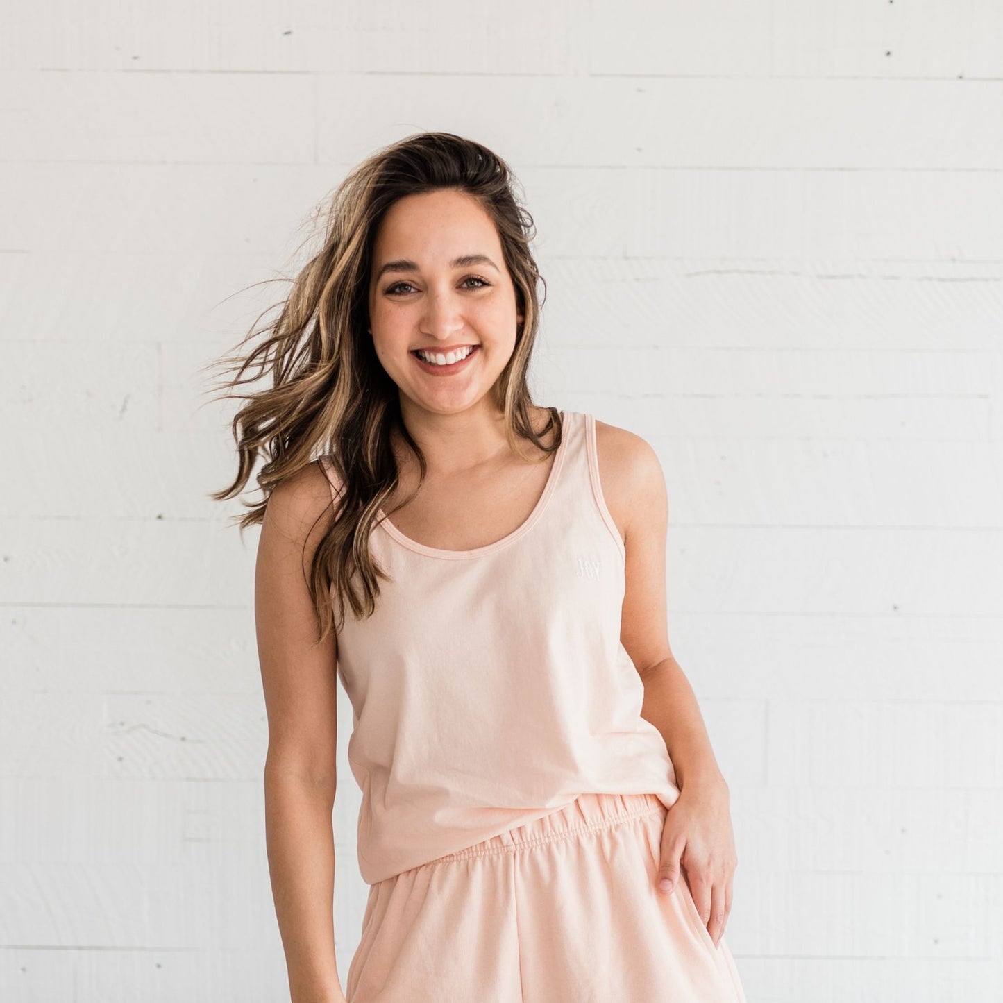 Nikki "Joy" Boxy Scoop Tank | Apricot