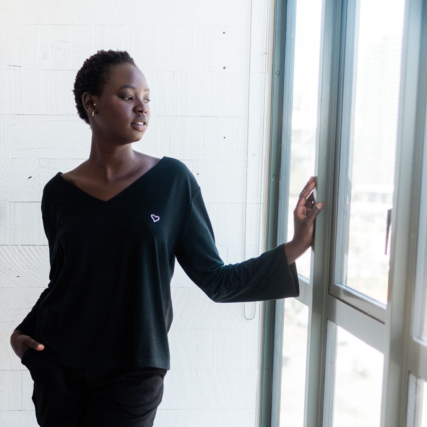 Jamie V-Neck Sleep Top | Black with Heart